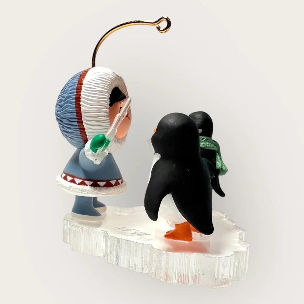 Vintage 1998 Hallmark Frosty Friends Ornament Chorus of Penguins Cool Carols